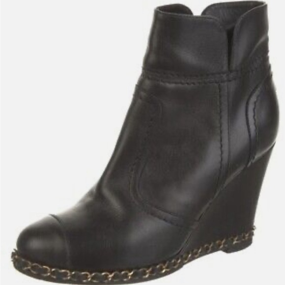 CHANEL Black Lambskin Leather Gold Chain Around Wedge Ankle
Boots Booties - Picture 9 of 11